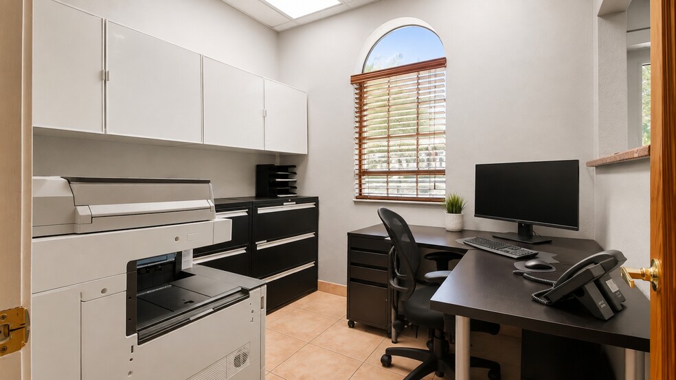 More Photos Of 14701 SW 137th St, Miami Light Distribution For Lease