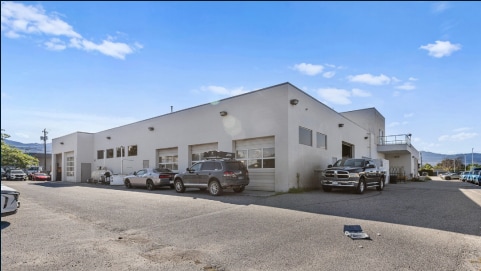 More Photos Of 1200 Leathead Rd, Kelowna Auto Dealership For Sale