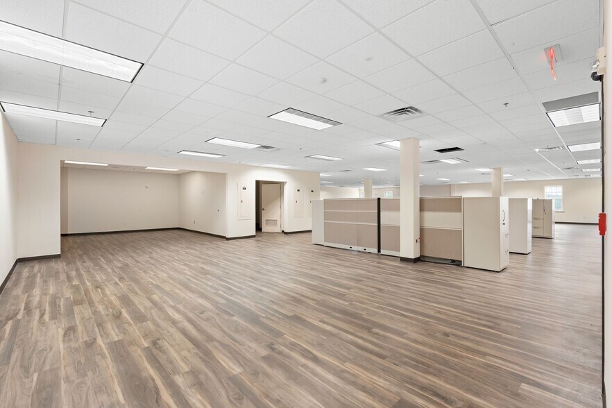 More Photos Of 112 Long Hollow Pike, Goodlettsville Office For Lease