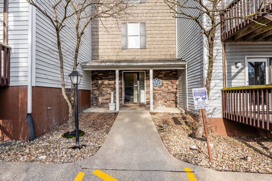 More Photos Of 940 Stewart St, Morgantown Apartments For Sale