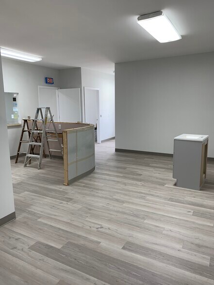 More Photos Of 129 S Washington St, Oxford Medical For Lease