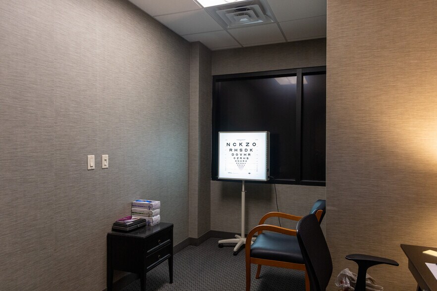 More Photos Of 120 Conner Dr, Chapel Hill Medical For Lease