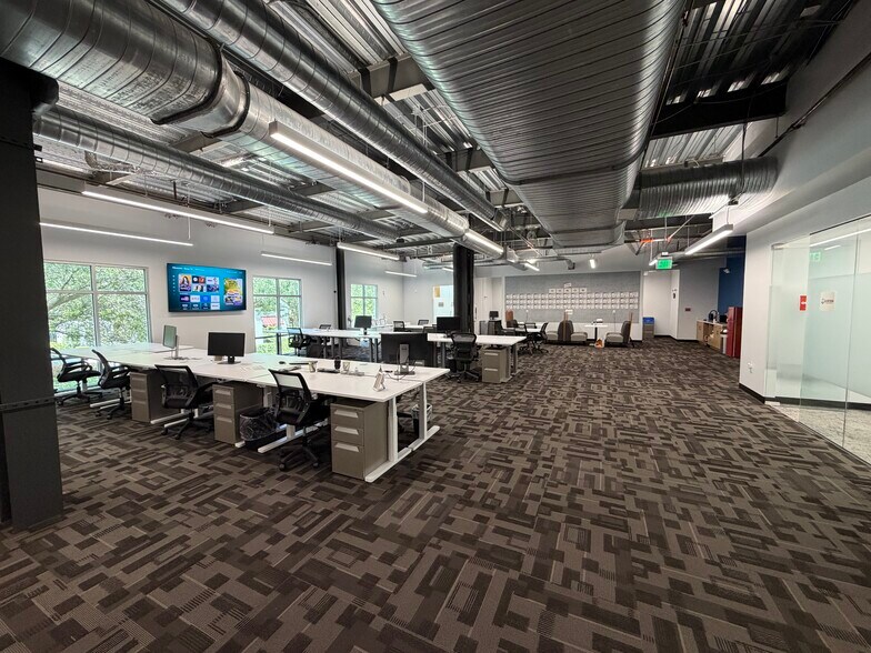 More Photos Of 429 S Keller Rd, Orlando Loft Creative Space For Lease
