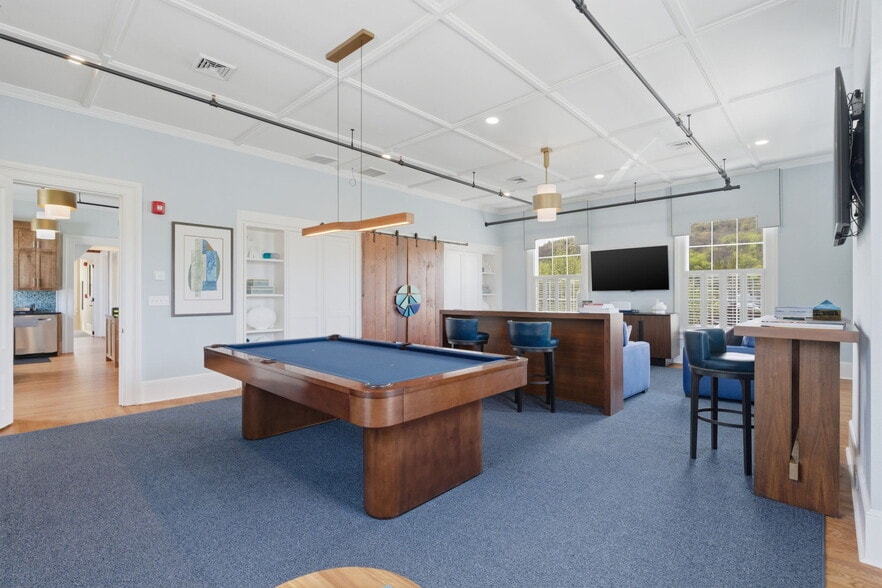 More Photos Of 10 Front St, Canton Loft Creative Space For Sale