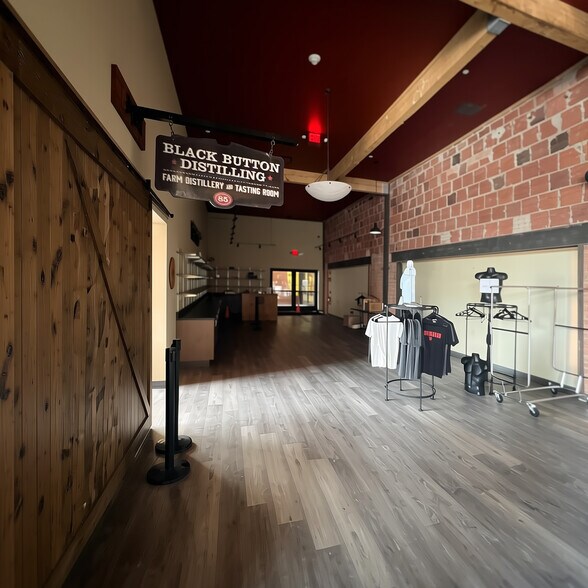 Primary Photo Of 1344-1350 University Ave, Rochester Research And Development For Lease