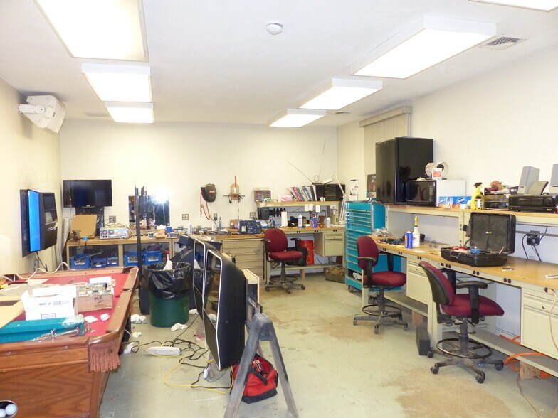 More Photos Of 180 Independence Ave, Quincy Freestanding For Sale