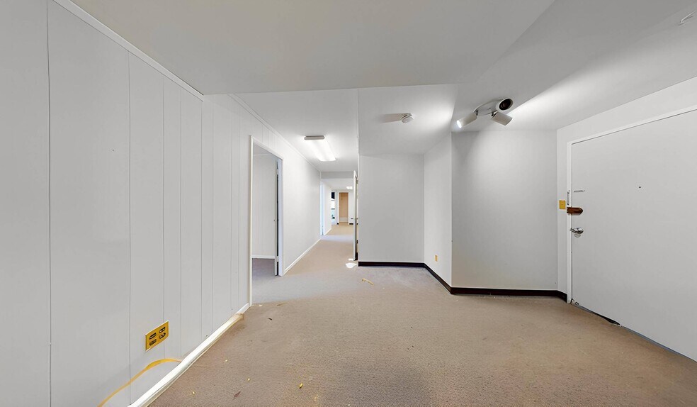 More Photos Of 4600 Duke St, Alexandria Apartments For Sale