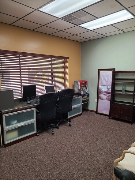 More Photos Of 3023 Eastland Blvd, Clearwater Office For Sale