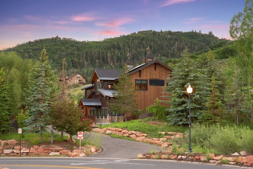 More Photos Of 5373 Highway 224, Park City Medical For Sale