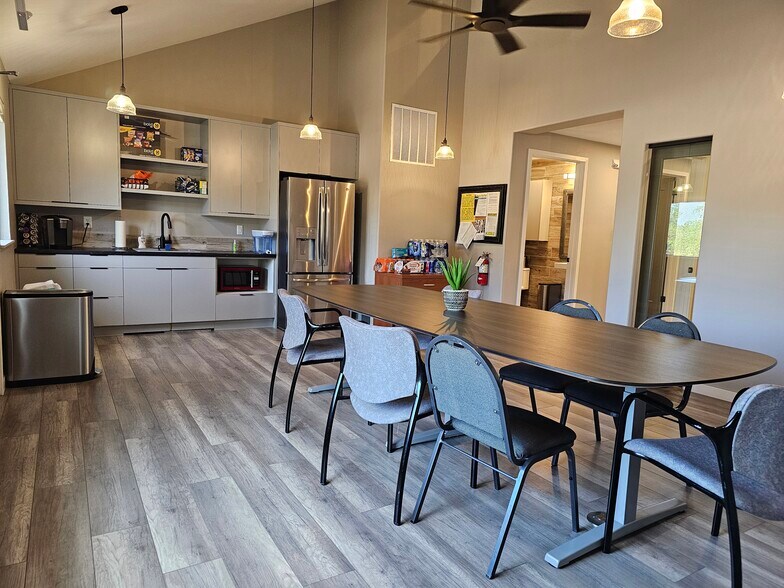 More Photos Of 6478-6494 S Quebec St, Centennial Office For Sale