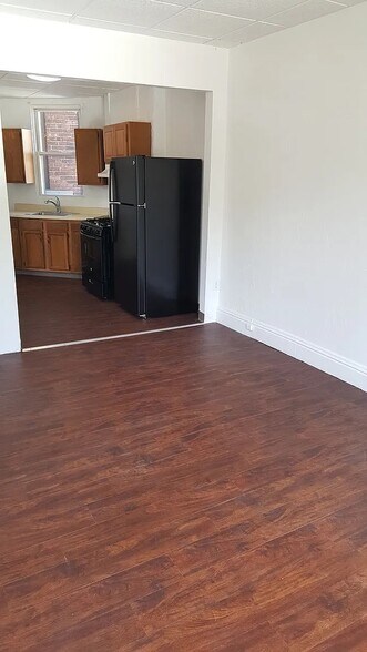 More Photos Of 400 Russellwood Ave, McKees Rocks Apartments For Sale