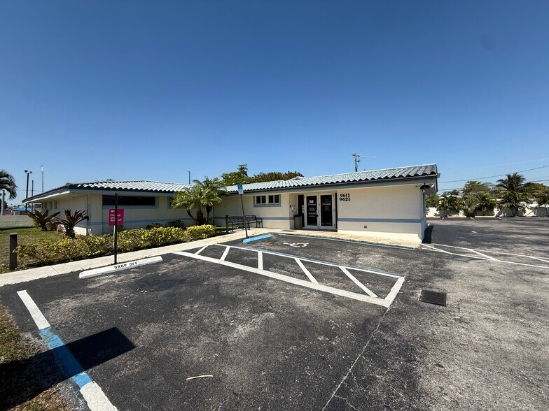 More Photos Of 9611 SW 40th St, Miami Medical For Sale