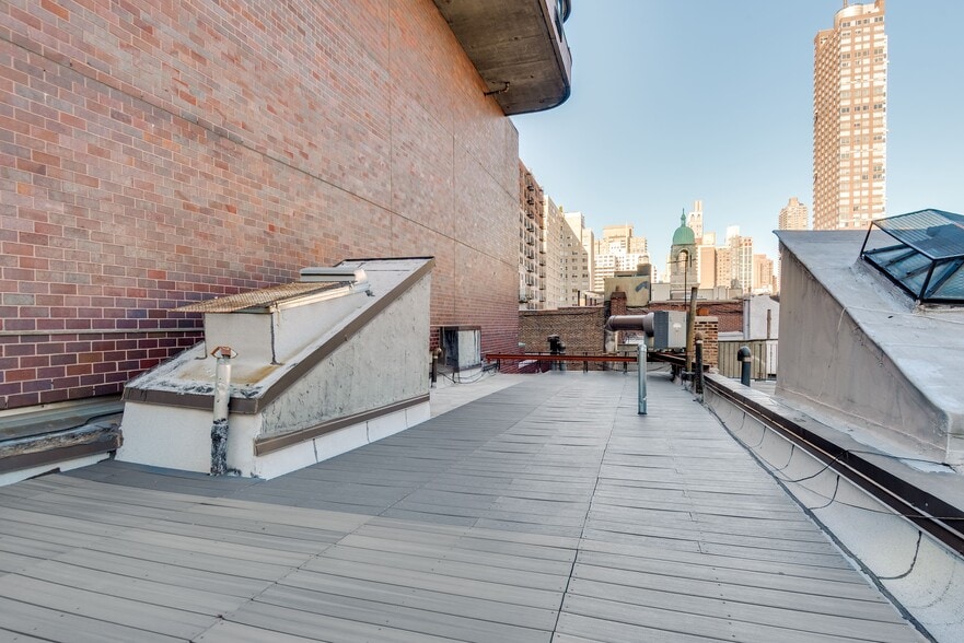 More Photos Of 1641 York Ave, New York Apartments For Sale