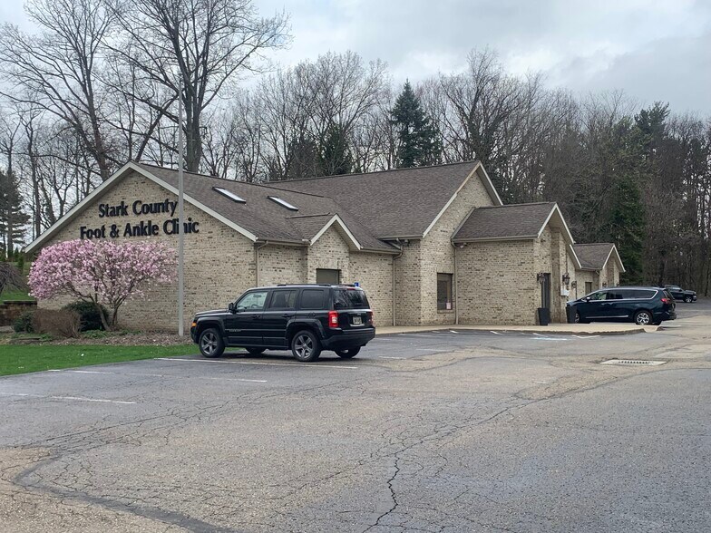Primary Photo Of 4503 Fulton Dr NW, Canton Freestanding For Lease
