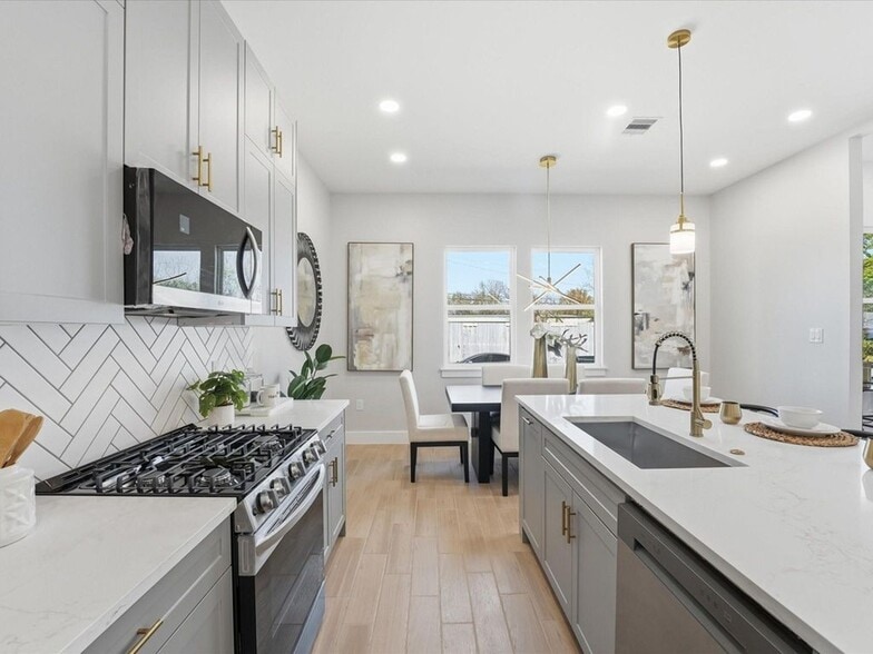 More Photos Of 2306 Langley rd, Houston Multifamily For Sale