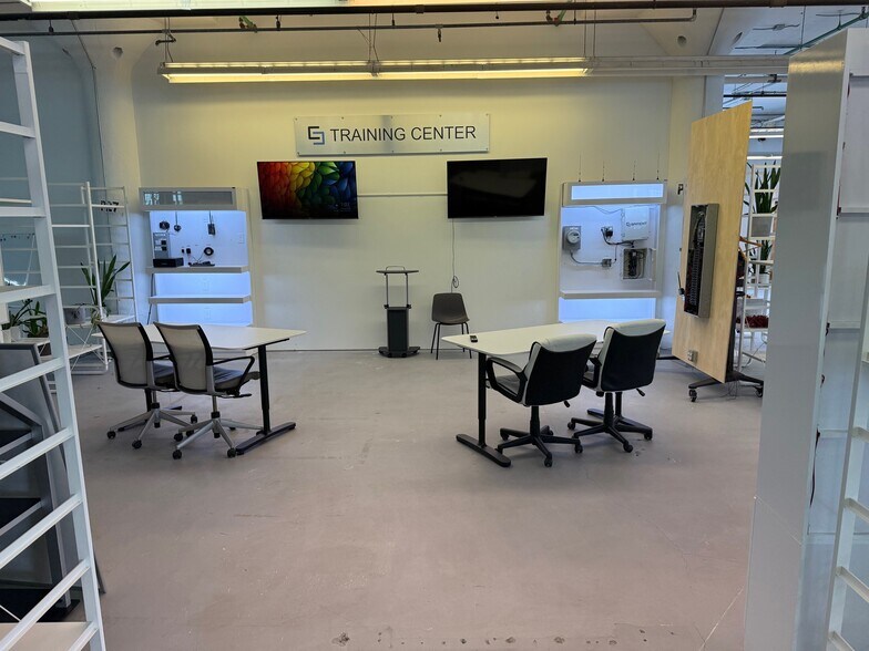 More Photos Of 401 E 4th St, Bridgeport Unknown For Lease