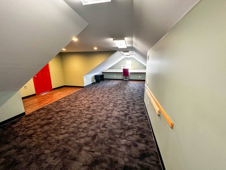 More Photos Of 5677 TX-276, Royse City Office For Lease