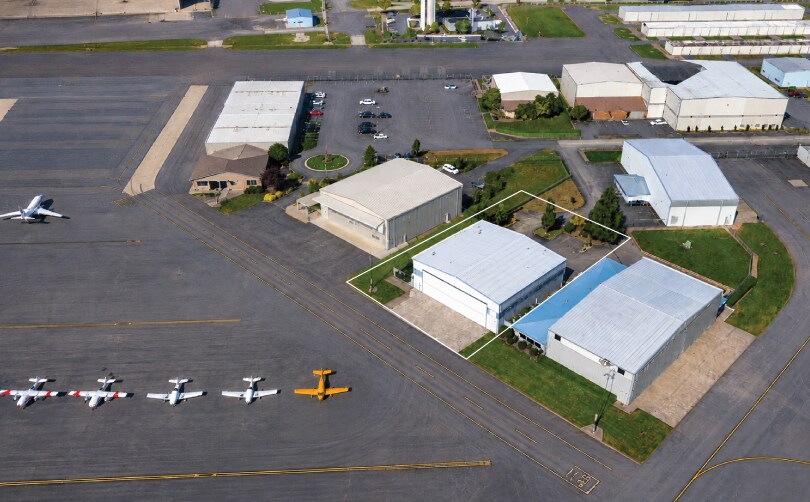 More Photos Of 90451 Boeing Dr, Eugene Airplane Hangar For Sale