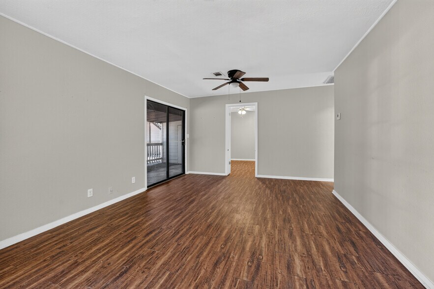 More Photos Of 505 Bub Hayner Rd, Karnack Apartments For Sale
