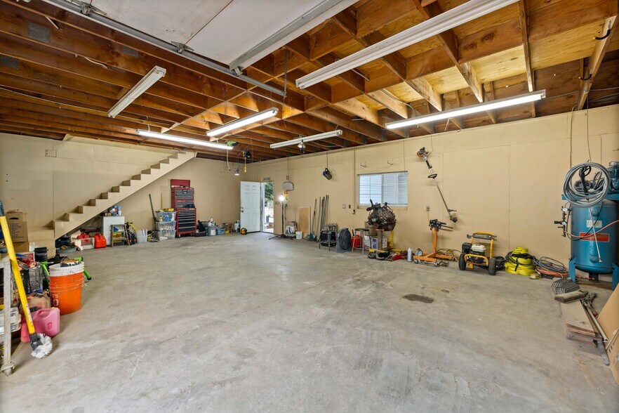 More Photos Of 11660 Lonesome Valley Rd, Leona Valley Specialty For Sale