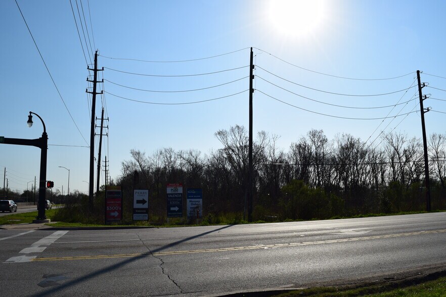 More Photos Of Bailey Rd at Masters rd, Pearland Land For Sale