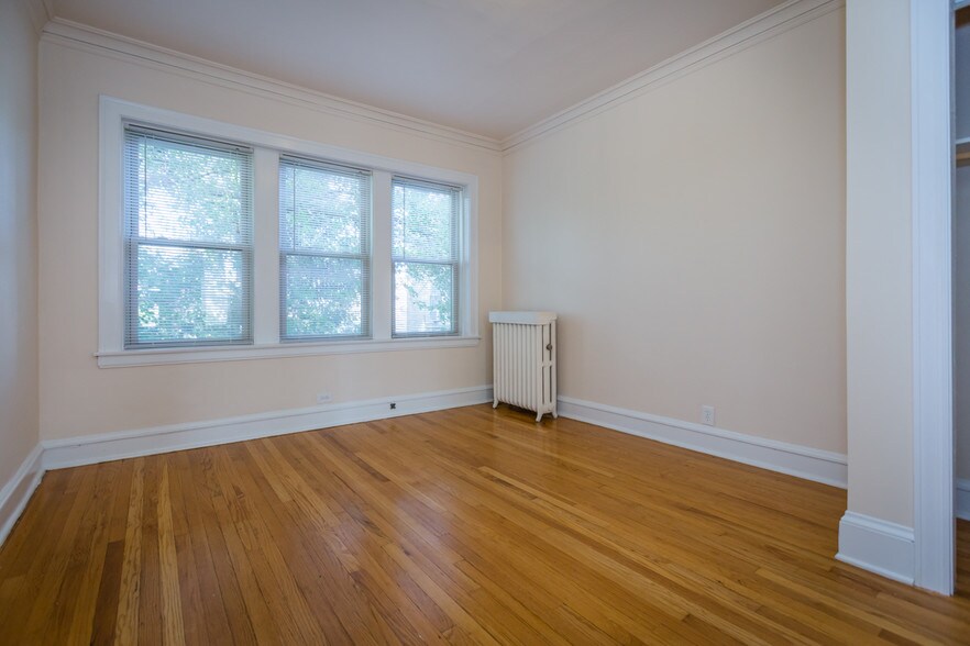 More Photos Of 2432-2434 W Fargo Ave, Chicago Apartments For Sale