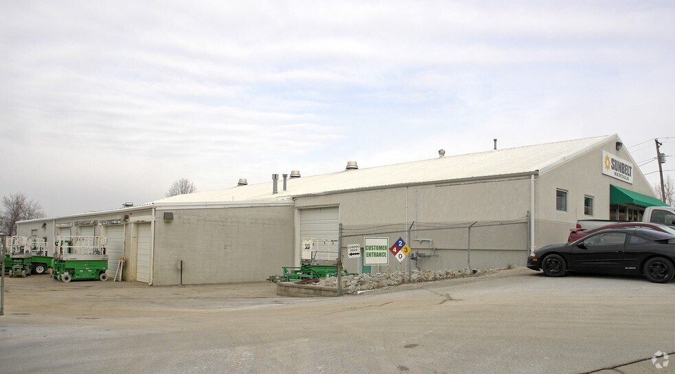 More Photos Of 1300 Charlestown Industrial Dr, Saint Charles Truck Terminal For Lease