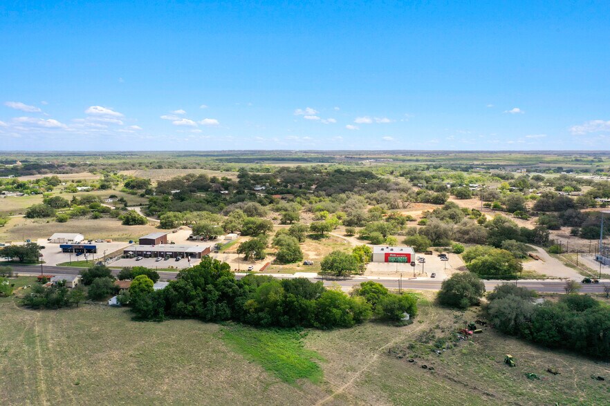 More Photos Of 000 Rosssville, Devine Land For Sale