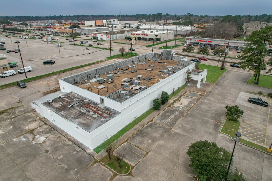 More Photos Of 2103 Cypress Creek Pky, Houston Bar For Sale