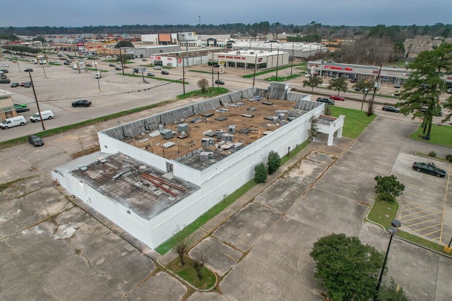 More Photos Of 2103 Cypress Creek Pky, Houston Bar For Sale