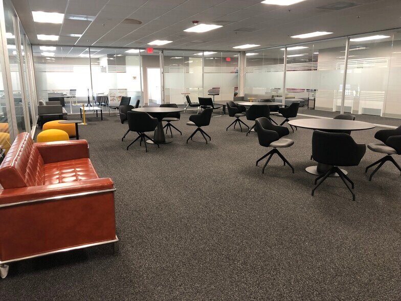 More Photos Of 3450 NW 115th Ave, Miami Warehouse For Lease