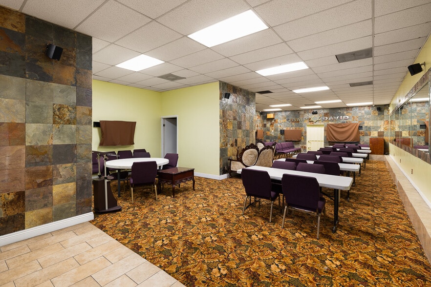 More Photos Of 8461 S San Pedro St, Los Angeles Religious Facility For Sale