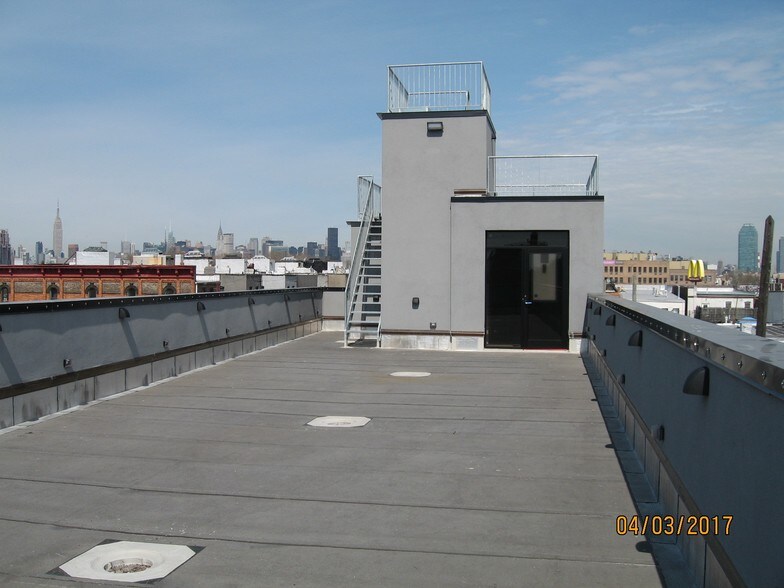 More Photos Of 21 Division Pl, Brooklyn Loft Creative Space For Lease