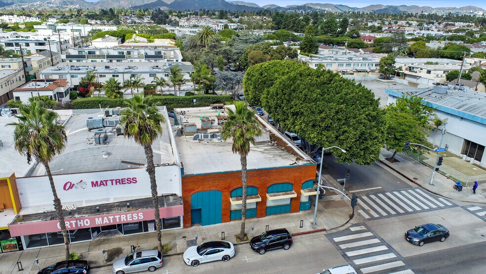 More Photos Of 1433 Wilshire Blvd, Santa Monica Restaurant For Lease