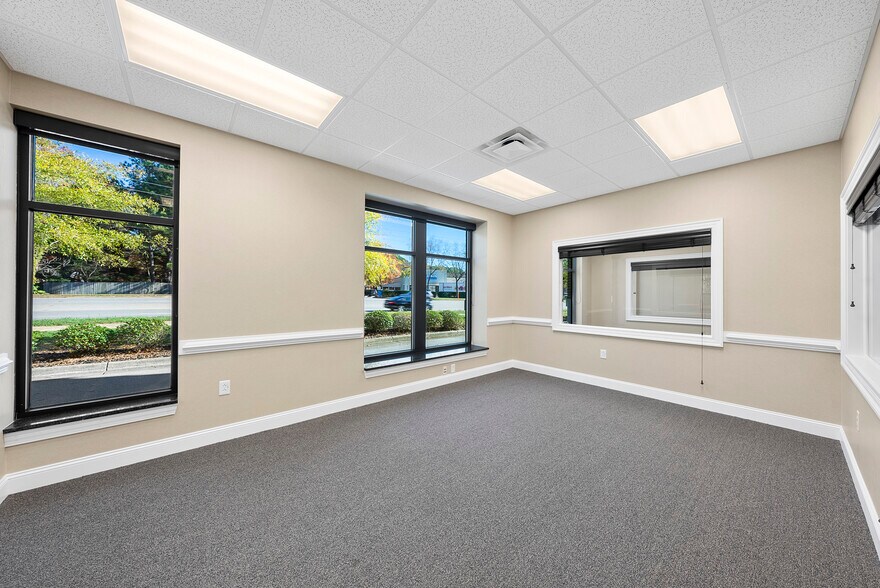 More Photos Of 701 Mutual Ct, Raleigh Office For Sale