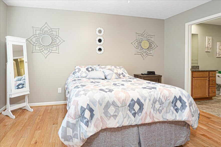 More Photos Of 8388 Bay St, Sodus Point Apartments For Sale