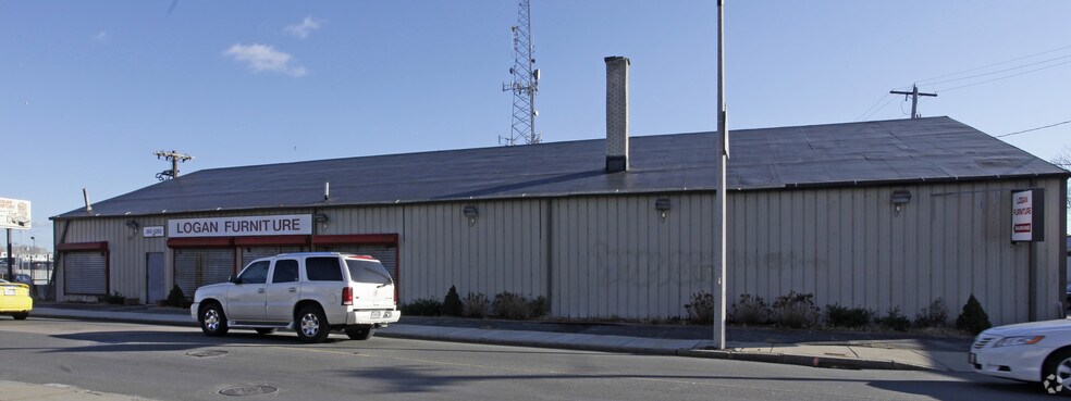 More Photos Of 50 Freeport St, Dorchester Freestanding For Lease