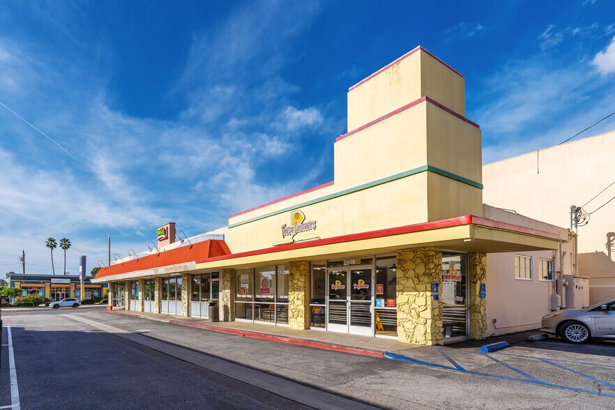 More Photos Of 2000-2008 N Sepulveda Blvd, Manhattan Beach Freestanding For Lease