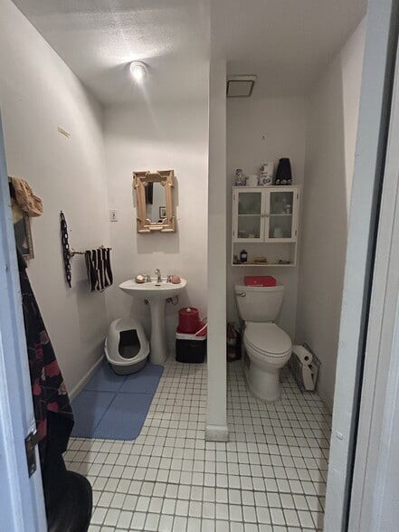 More Photos Of 193 Main St, Ossining General Retail For Sale