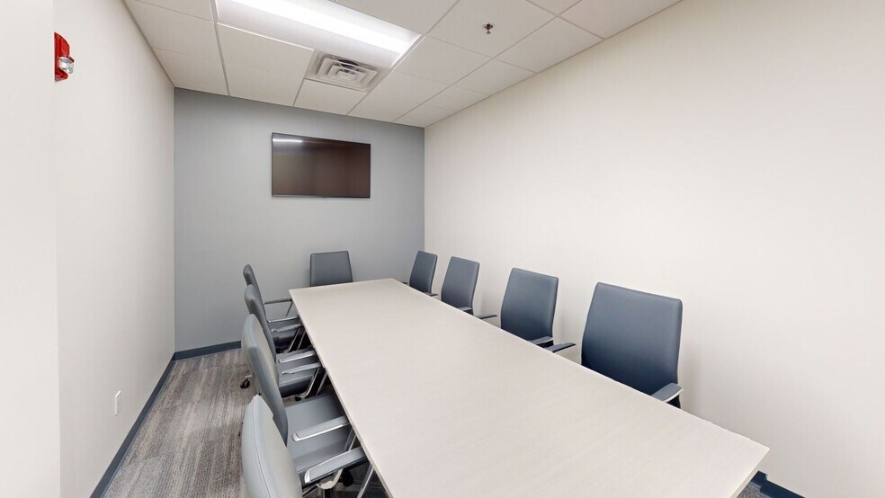 More Photos Of 141 Tompkins Ave, Pleasantville Coworking Space