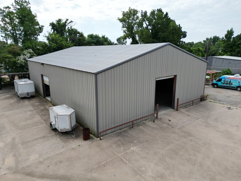 More Photos Of 4895 FM 850, Tyler Flex For Sale
