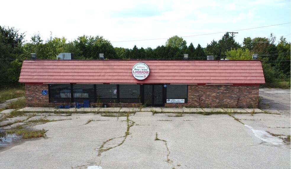 Primary Photo Of 10775 Dixie Hwy, Davisburg Convenience Store For Lease