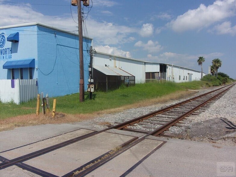 More Photos Of 320 77th St, Galveston Industrial For Sale