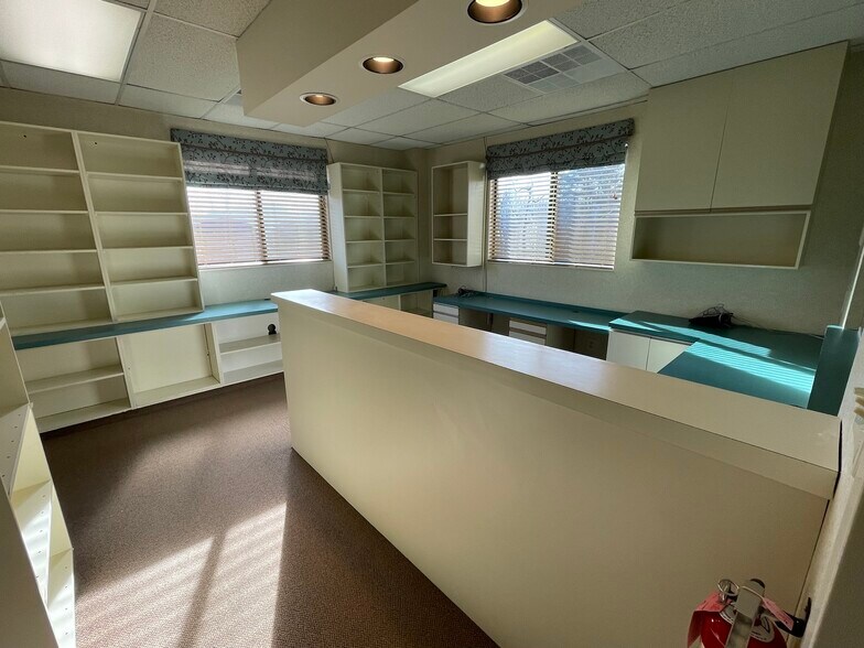 More Photos Of 180 White Rd, Little Silver Medical For Lease