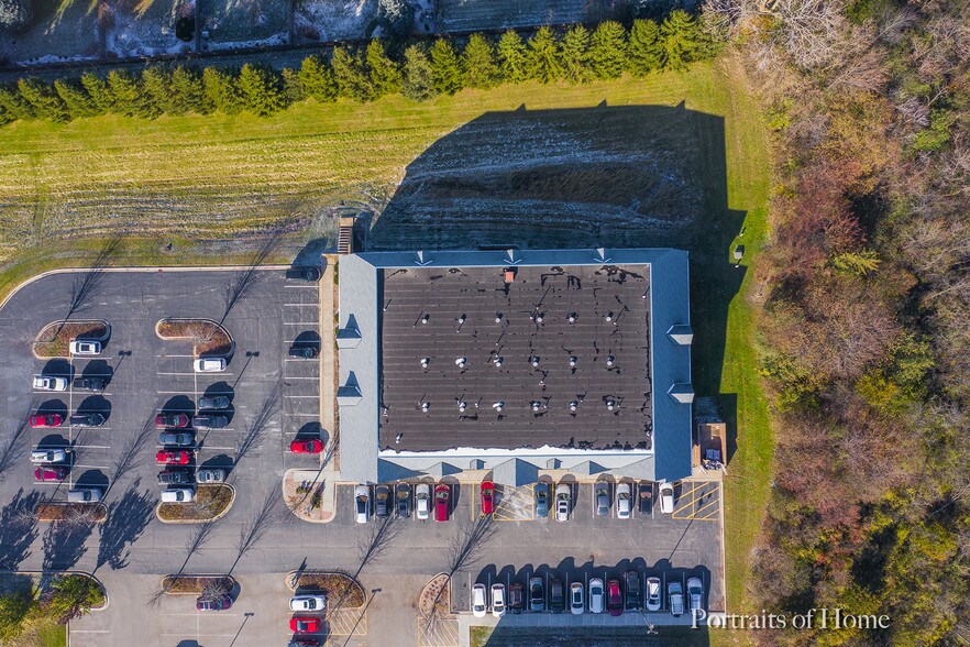 More Photos Of 1531 Grove Ave, Barrington Office For Sale