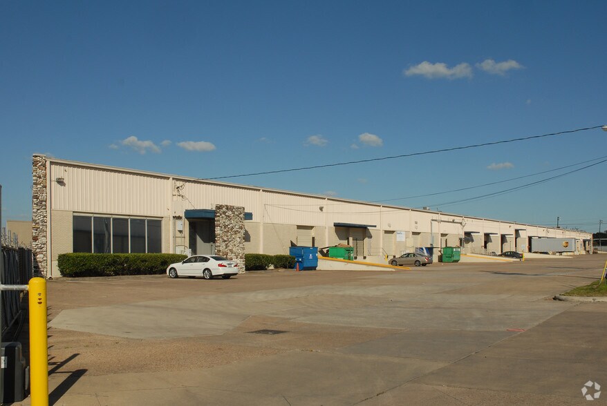 More Photos Of 6000-6018 Griggs Rd, Houston Unknown For Lease
