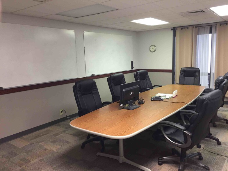 More Photos Of 7601 E 88th Pl, Indianapolis Manufacturing For Lease