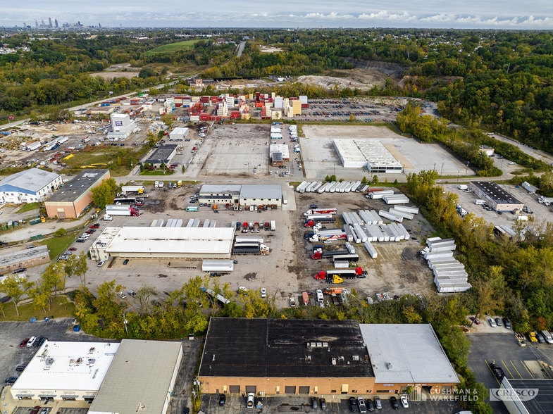 More Photos Of 8001 Old Granger Rd, Garfield Heights Warehouse For Sale