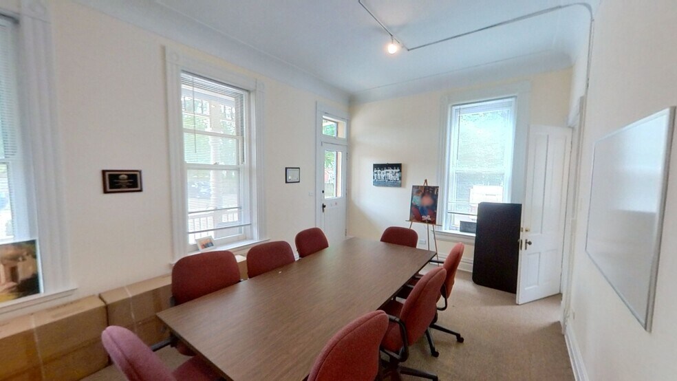 More Photos Of 6111 Madison Rd, Cincinnati Office Residential For Sale