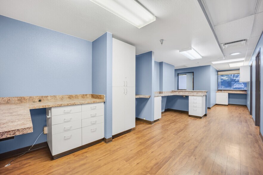 More Photos Of 1605 N Union Blvd, Colorado Springs Medical For Sale